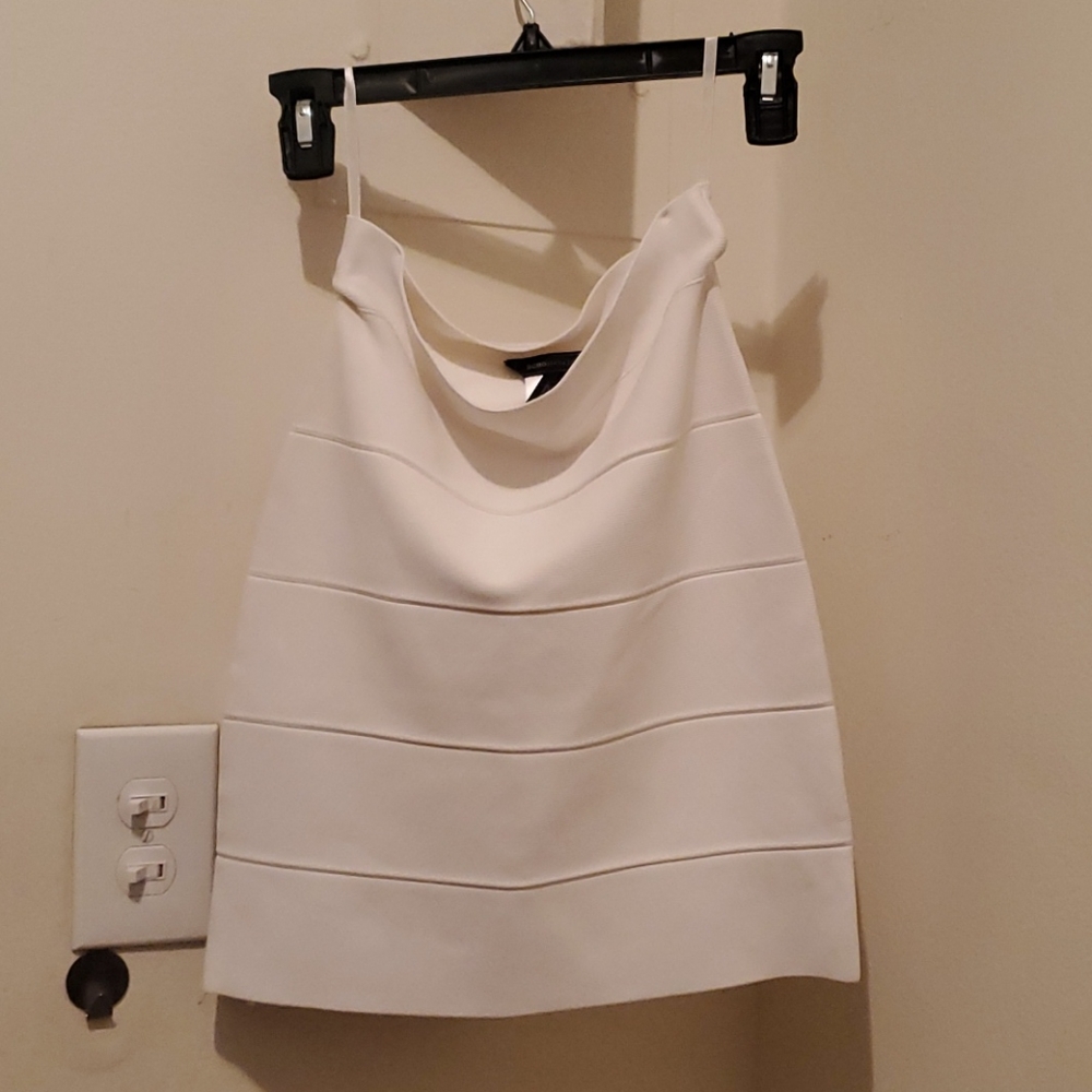 Bcbgmaxazria bandage pencil skirt